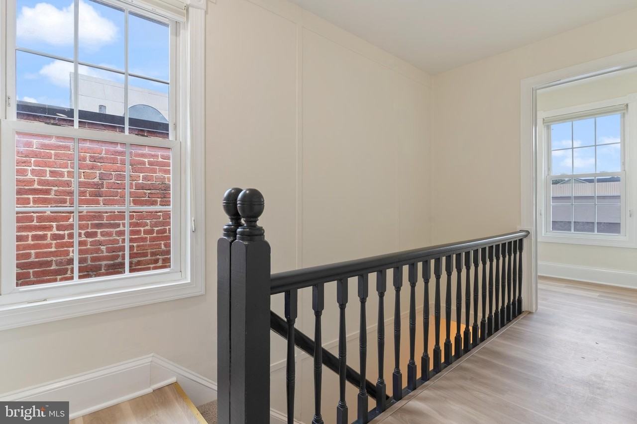 1506 Mount Vernon Ave #B - Photo 5 of 26