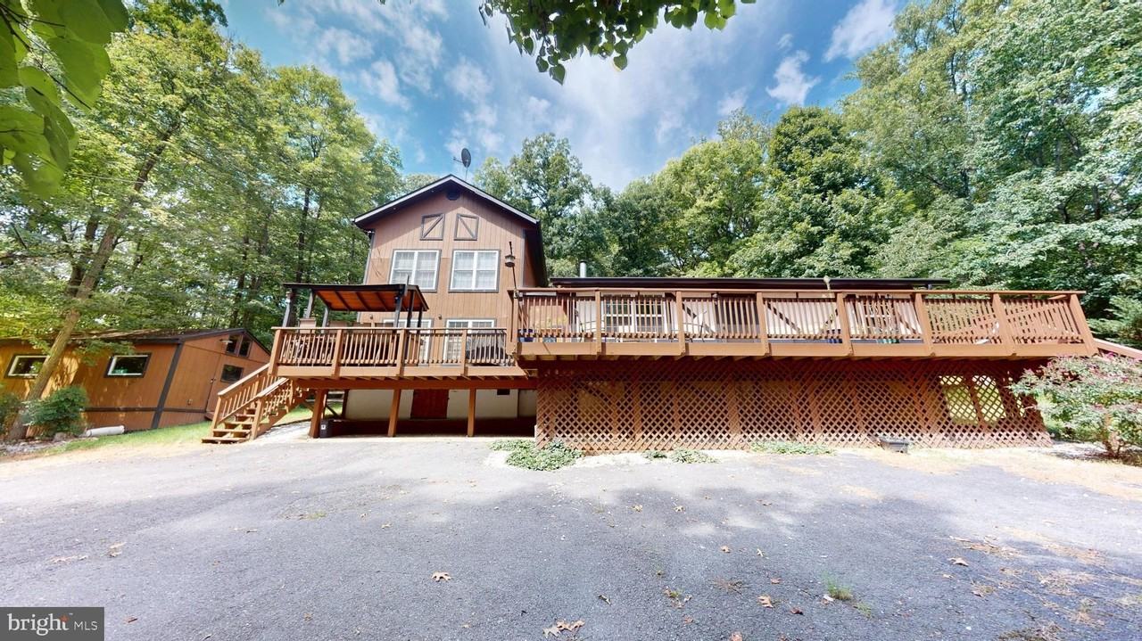 104 Laurel Ln - Photo 2 of 24