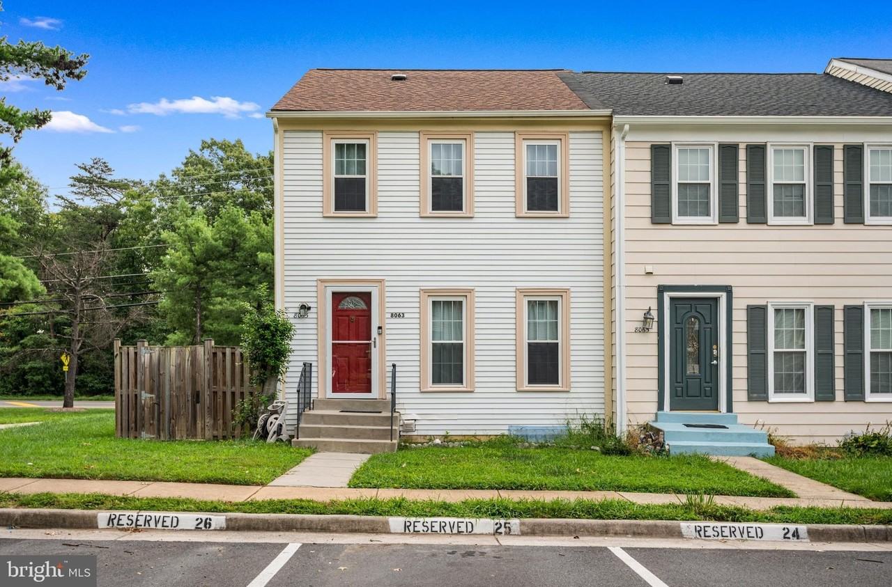8063 Dulciana Ct - Photo 2 of 32
