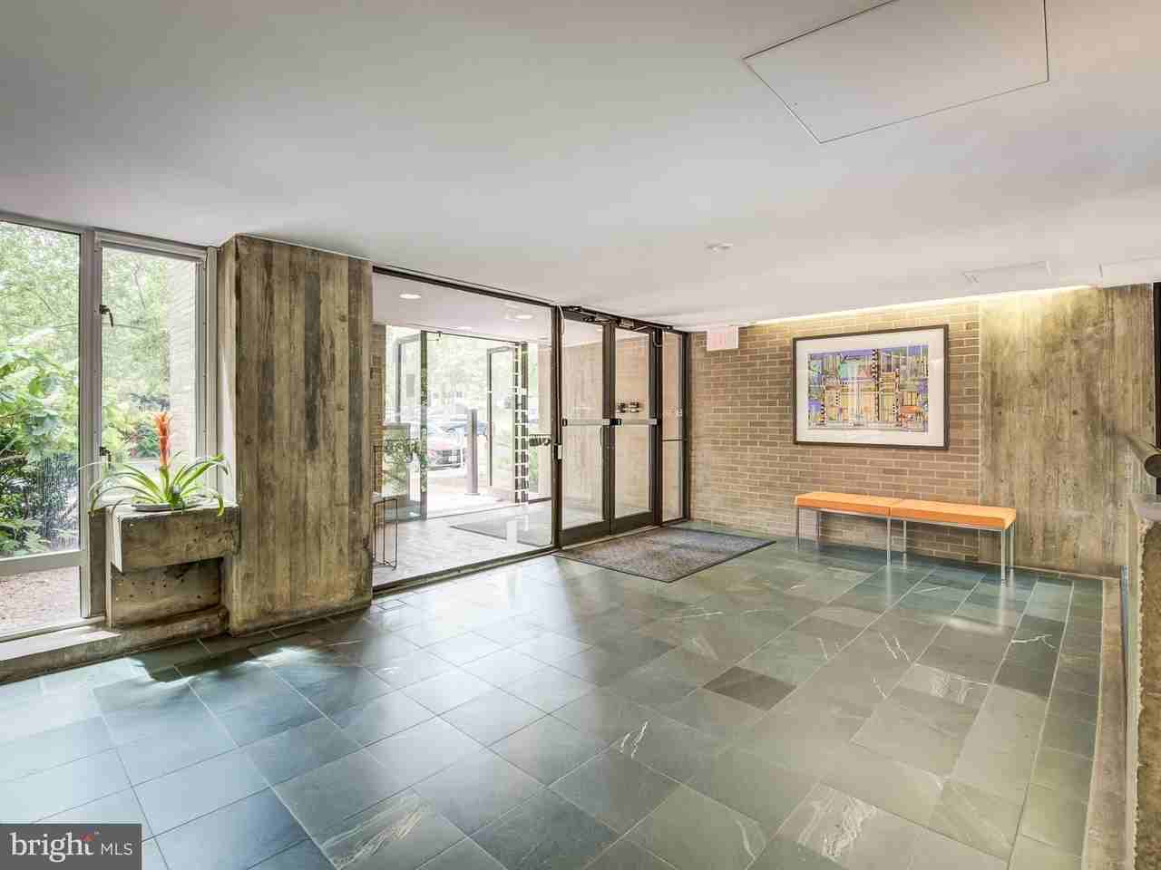 11400 Washington Plz W #601 - Photo 5 of 50