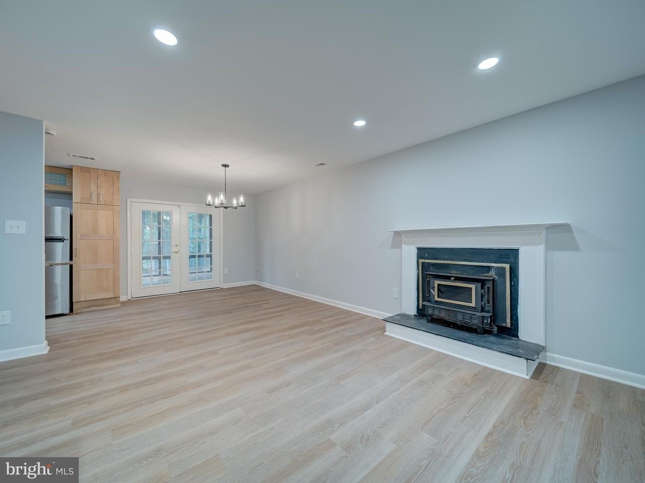 11301 Gatesborough Ln - Photo 7 of 40