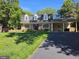 featured image of 9929 Barnsbury Ct