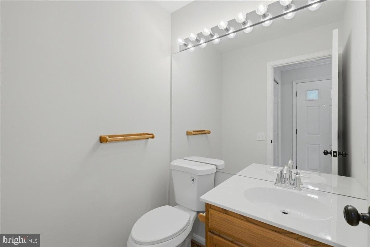 21028 Coach House Sq - Photo 4 of 28