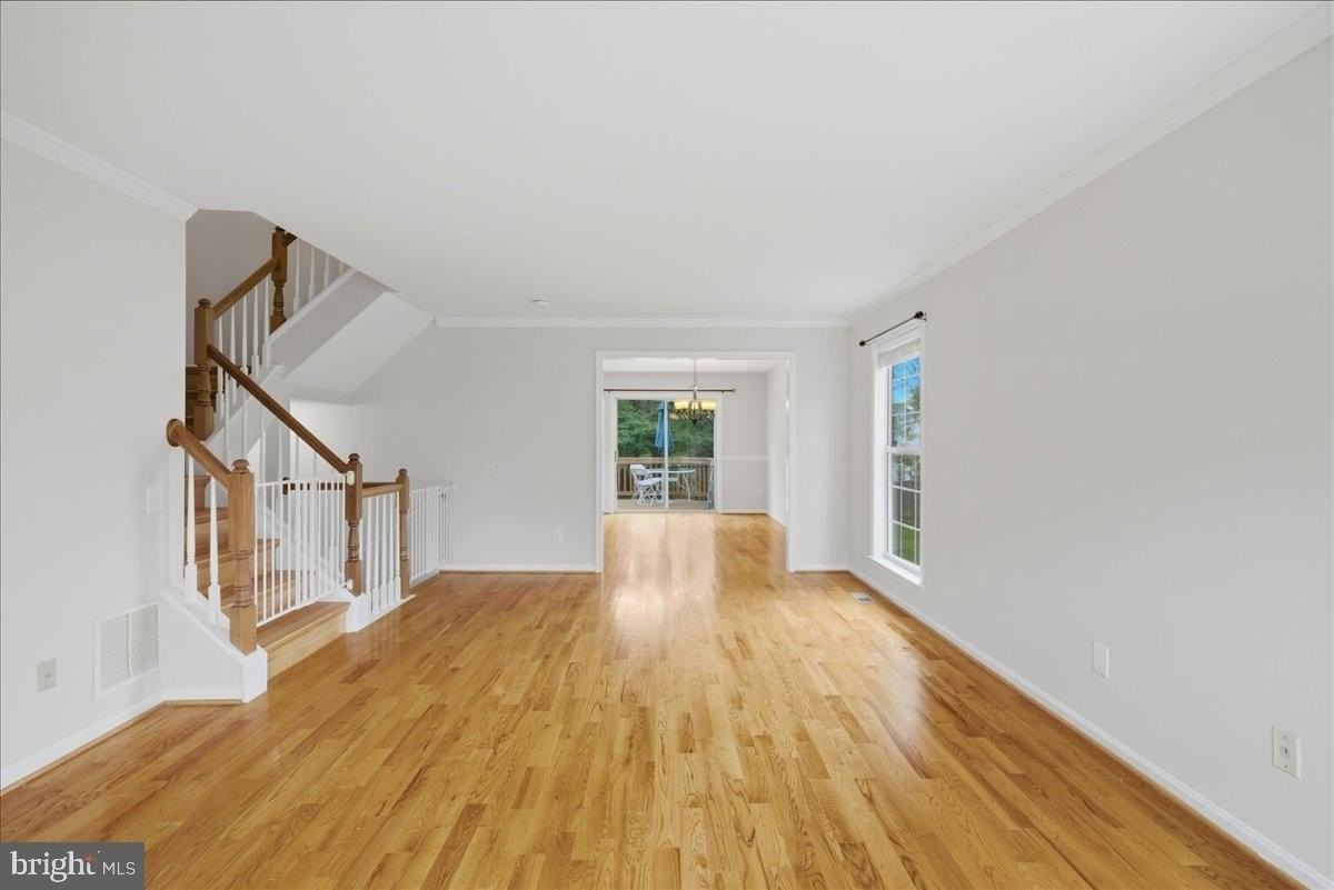 21028 Coach House Sq - Photo 5 of 28