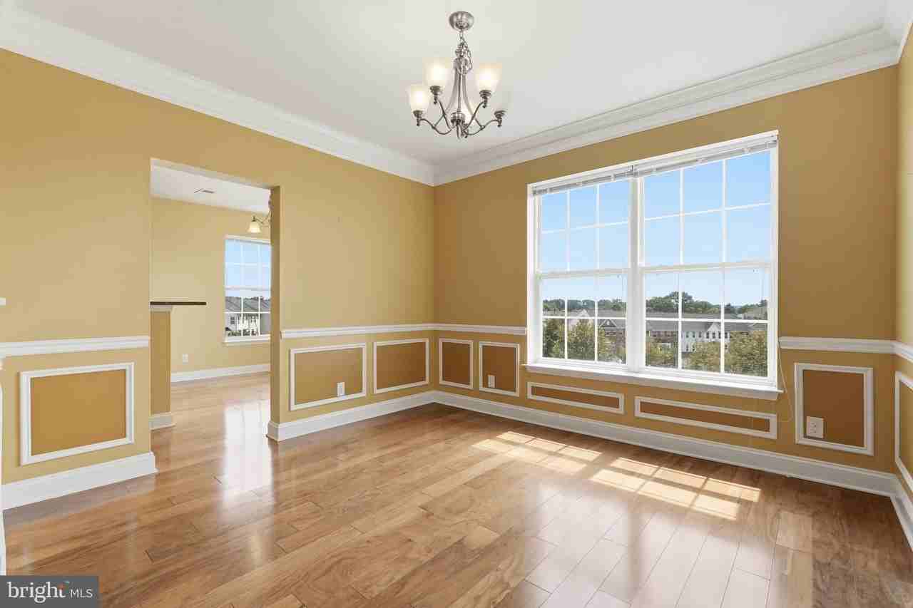 9202 Charleston Dr #402 - Photo 3 of 26