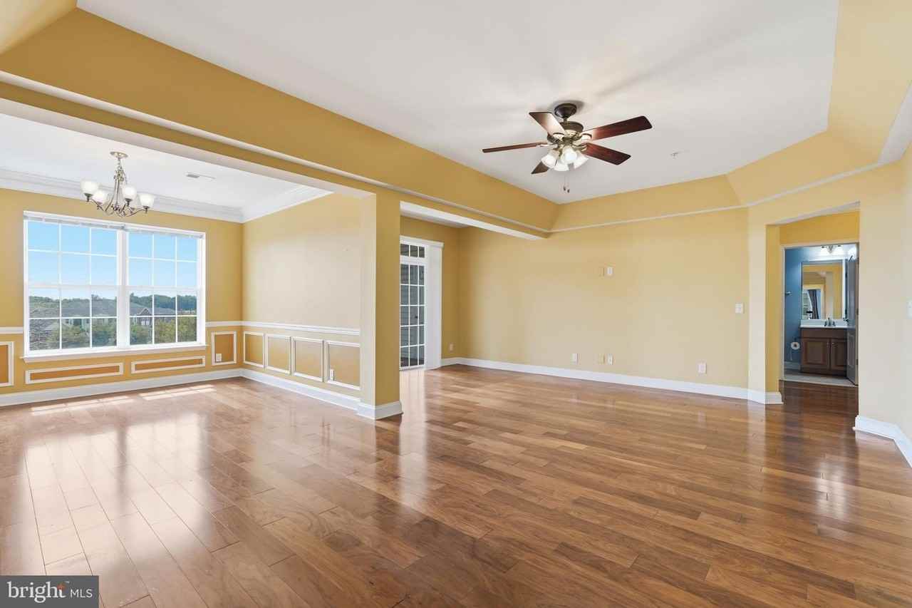 9202 Charleston Dr #402 - Photo 5 of 26