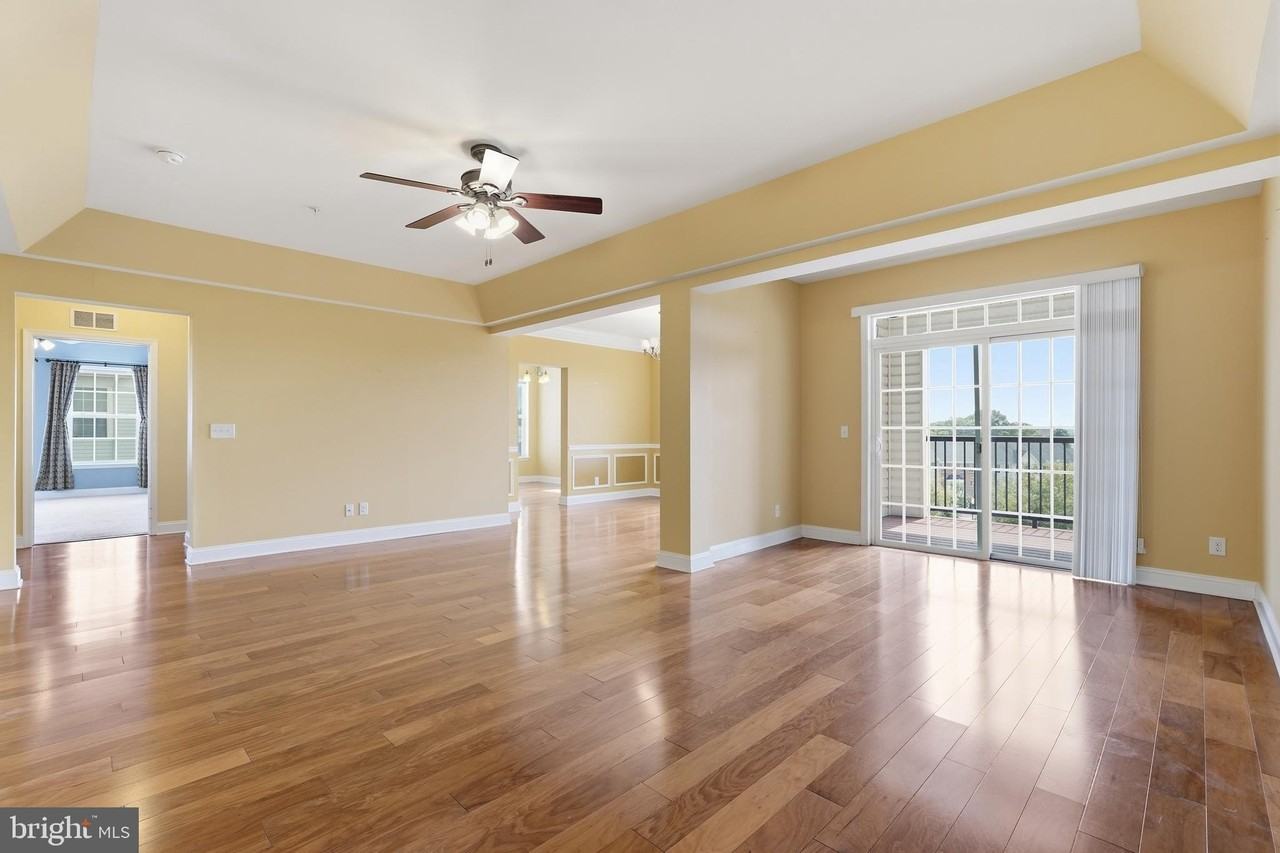 9202 Charleston Dr #402 - Photo 6 of 26