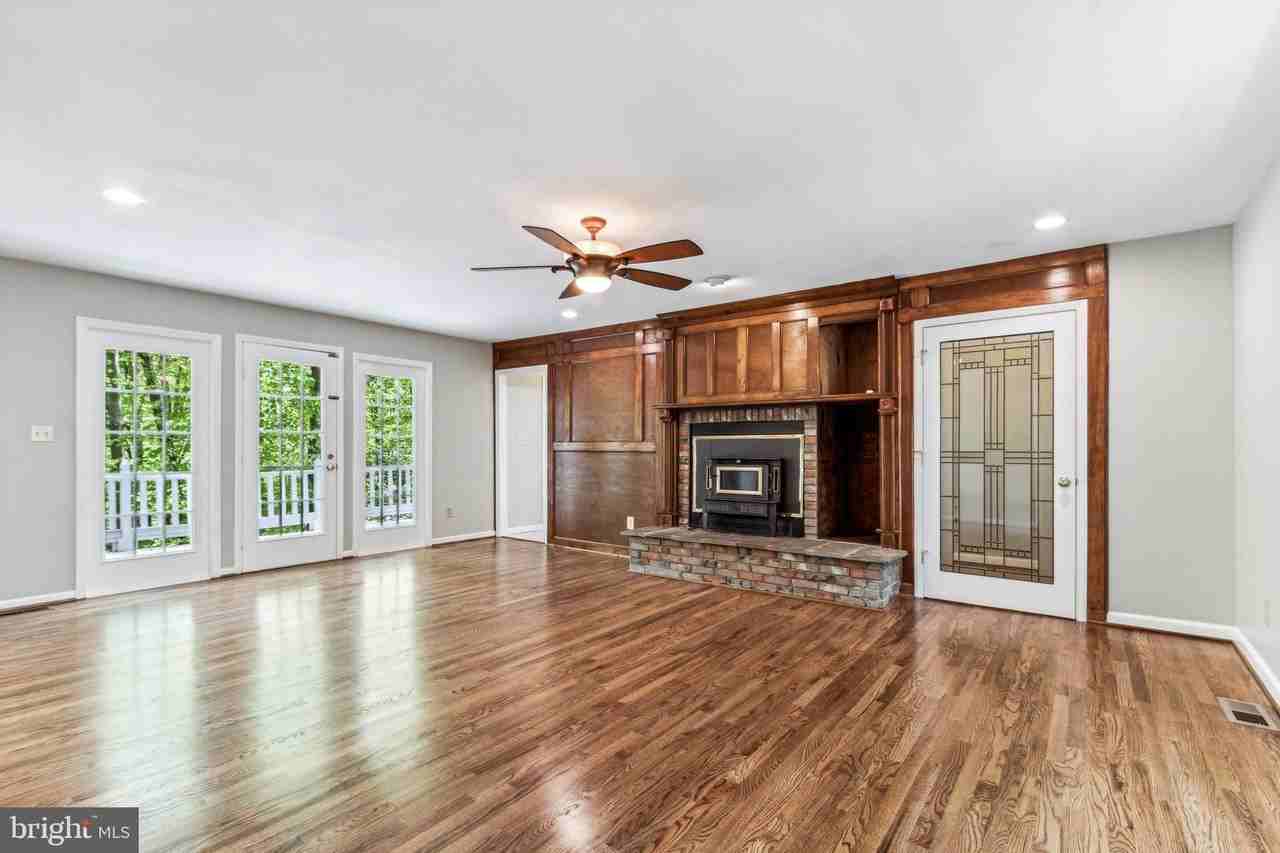 12203 Ashley Ct - Photo 6 of 26