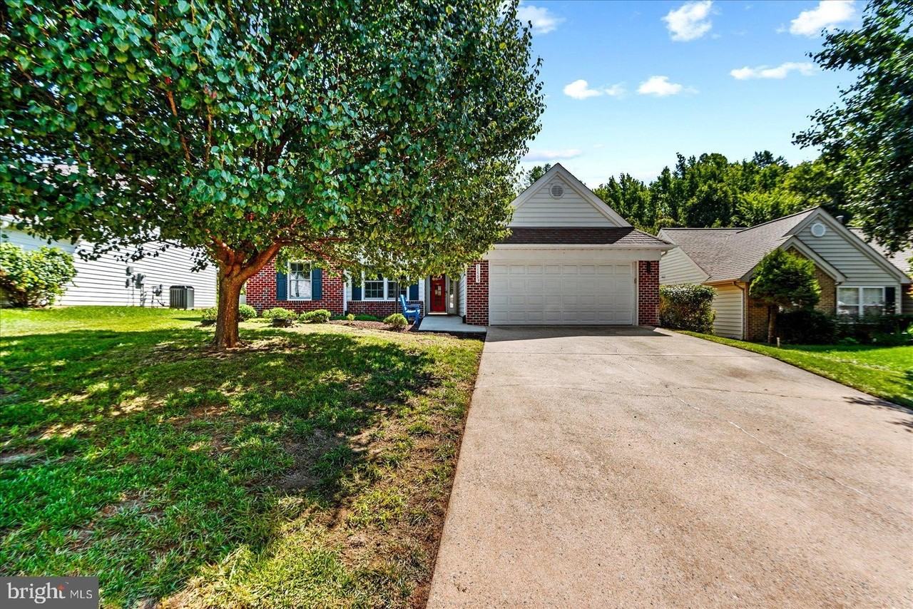 11509 Abingdon Ct - Photo 2 of 50