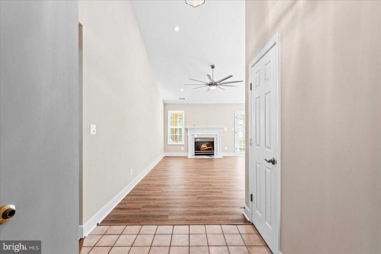11509 Abingdon Ct - Photo 5 of 50