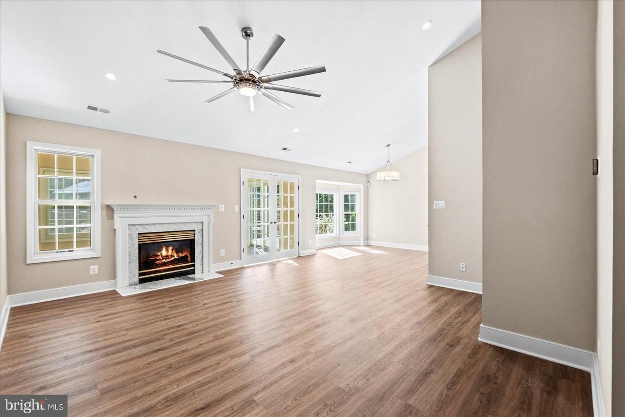 11509 Abingdon Ct - Photo 7 of 50