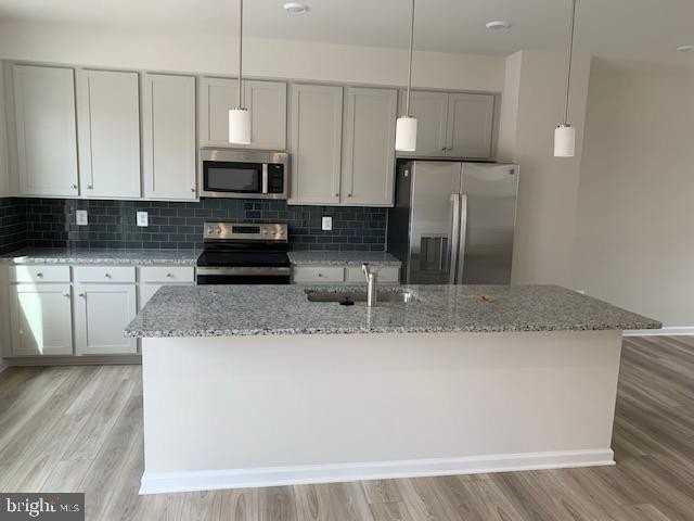 270 Swan Field Ave - Photo 2 of 9