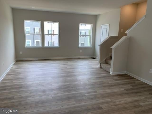 270 Swan Field Ave - Photo 3 of 9