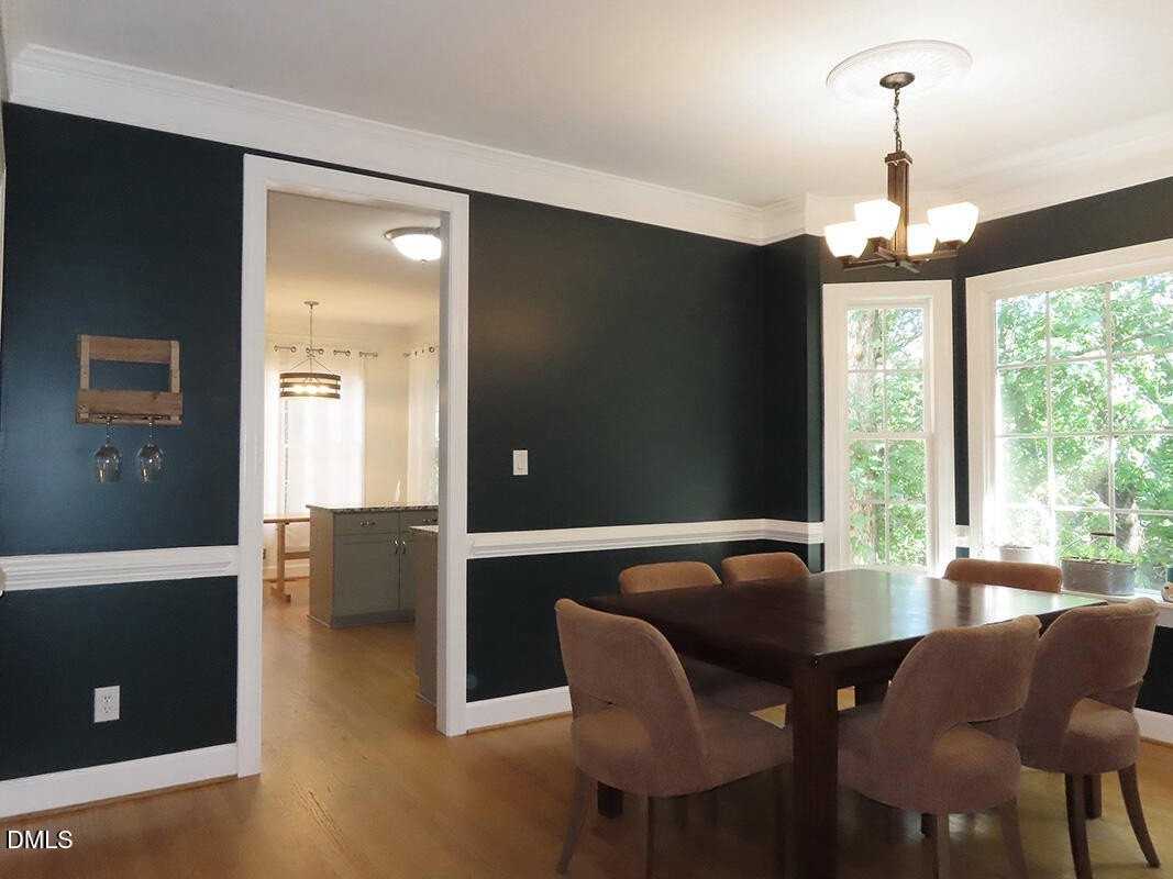 8 Wythebrook Ln - Photo 5 of 26