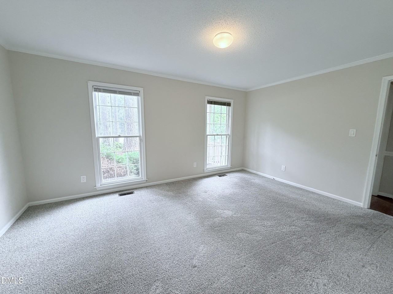200 Coachman Dr - Photo 6 of 16