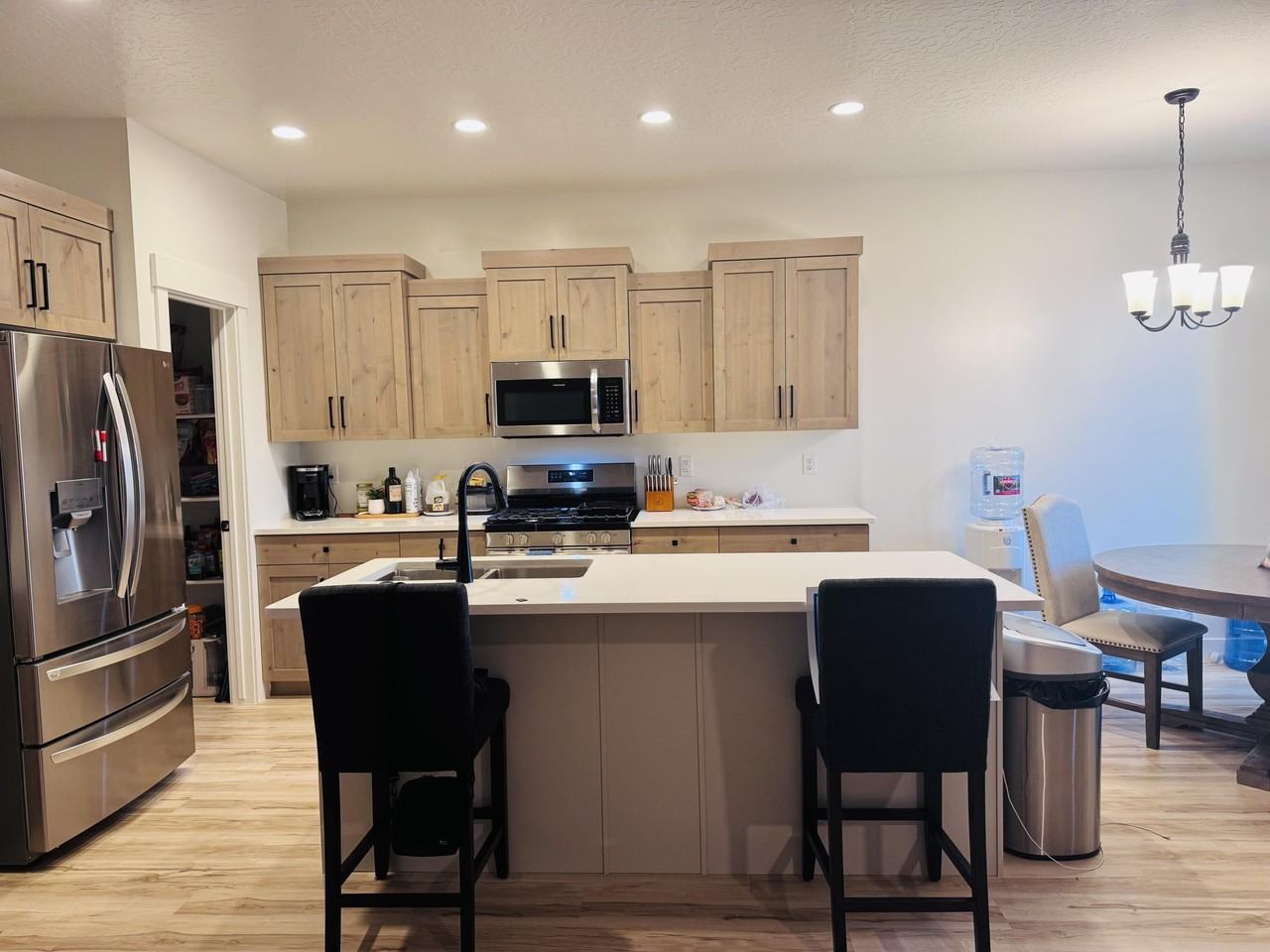 1433 E Honeycomb Dr - Photo 3 of 14