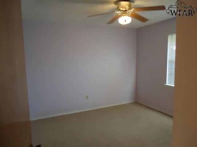 2419 Reilly Rd - Photo 2 of 9