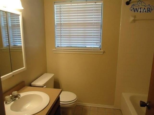 2419 Reilly Rd - Photo 4 of 9