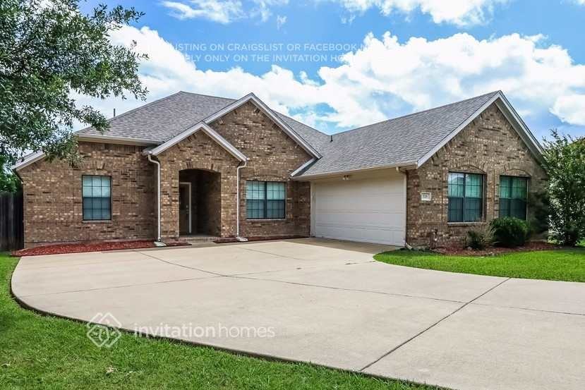 529 Meadow Hill Dr - Photo 2 of 25
