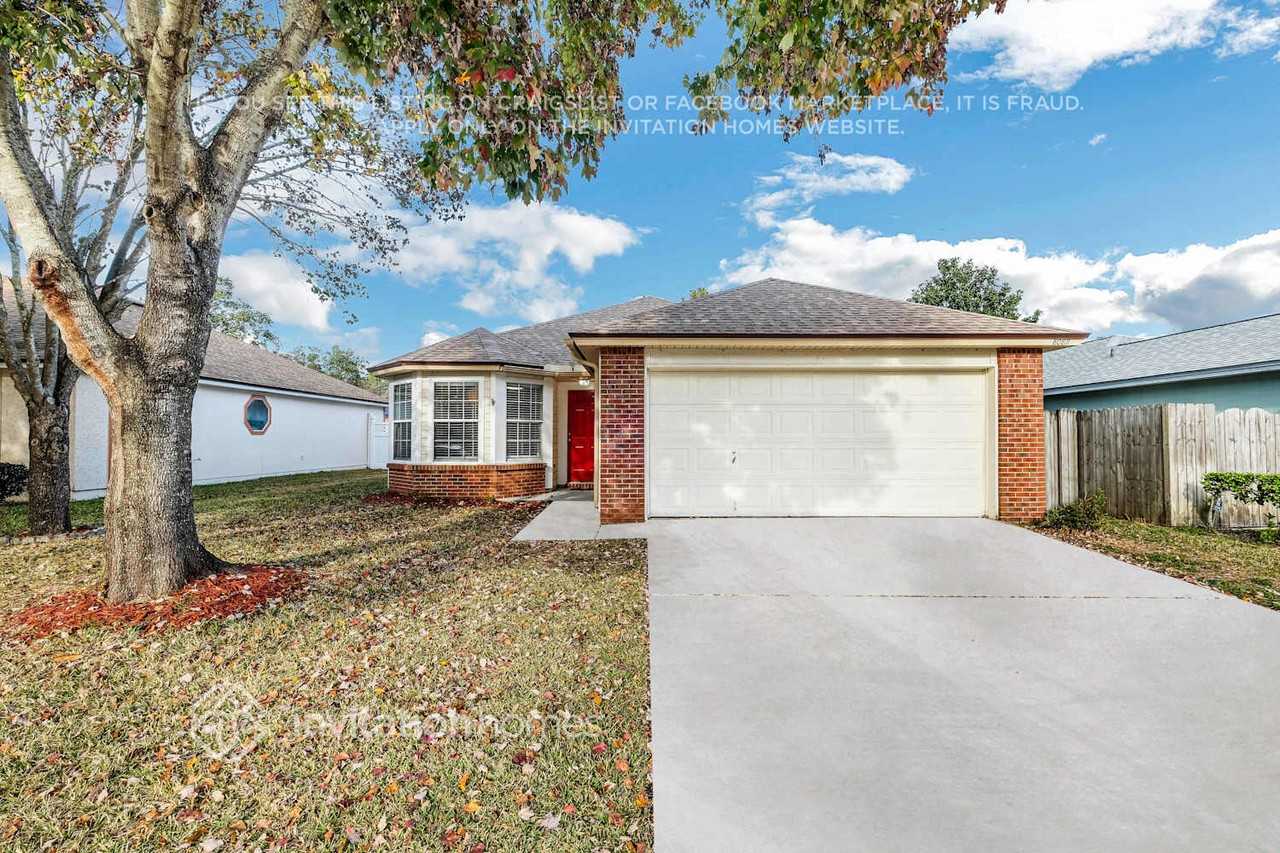 8089 Beaver Creek Dr - Photo 2 of 28
