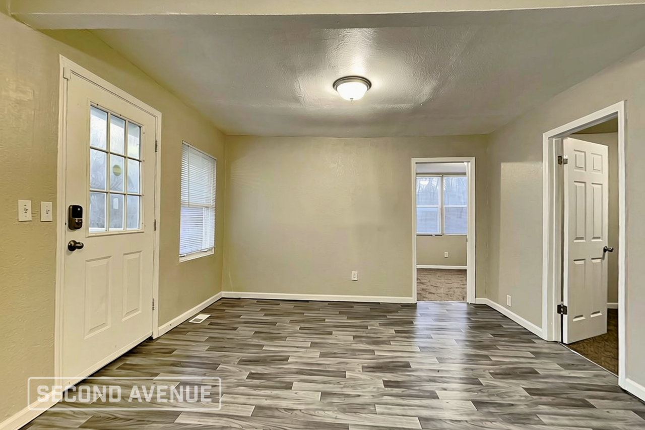 3820 E 69th Ter - Photo 2 of 18