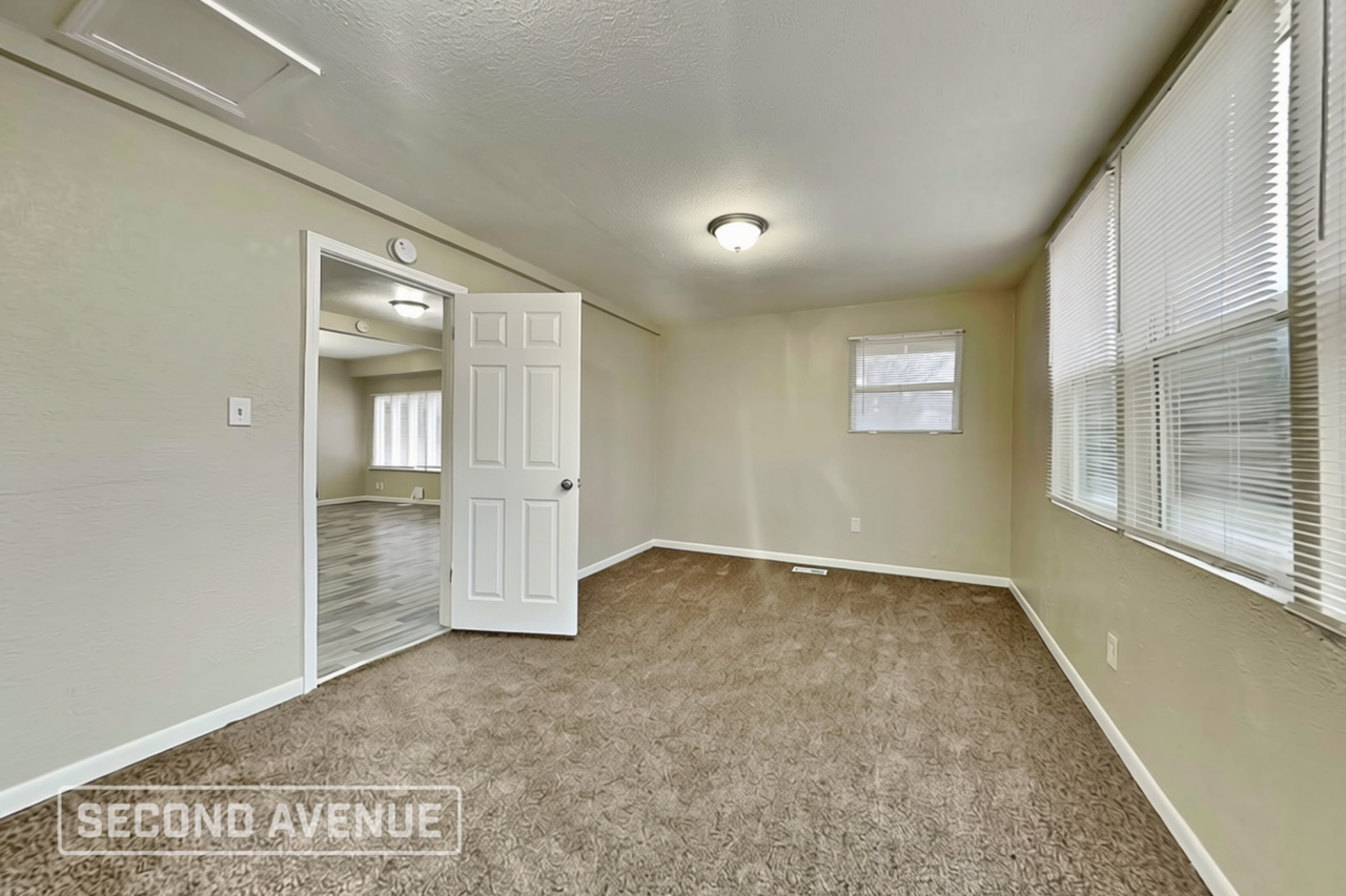 3820 E 69th Ter - Photo 6 of 18