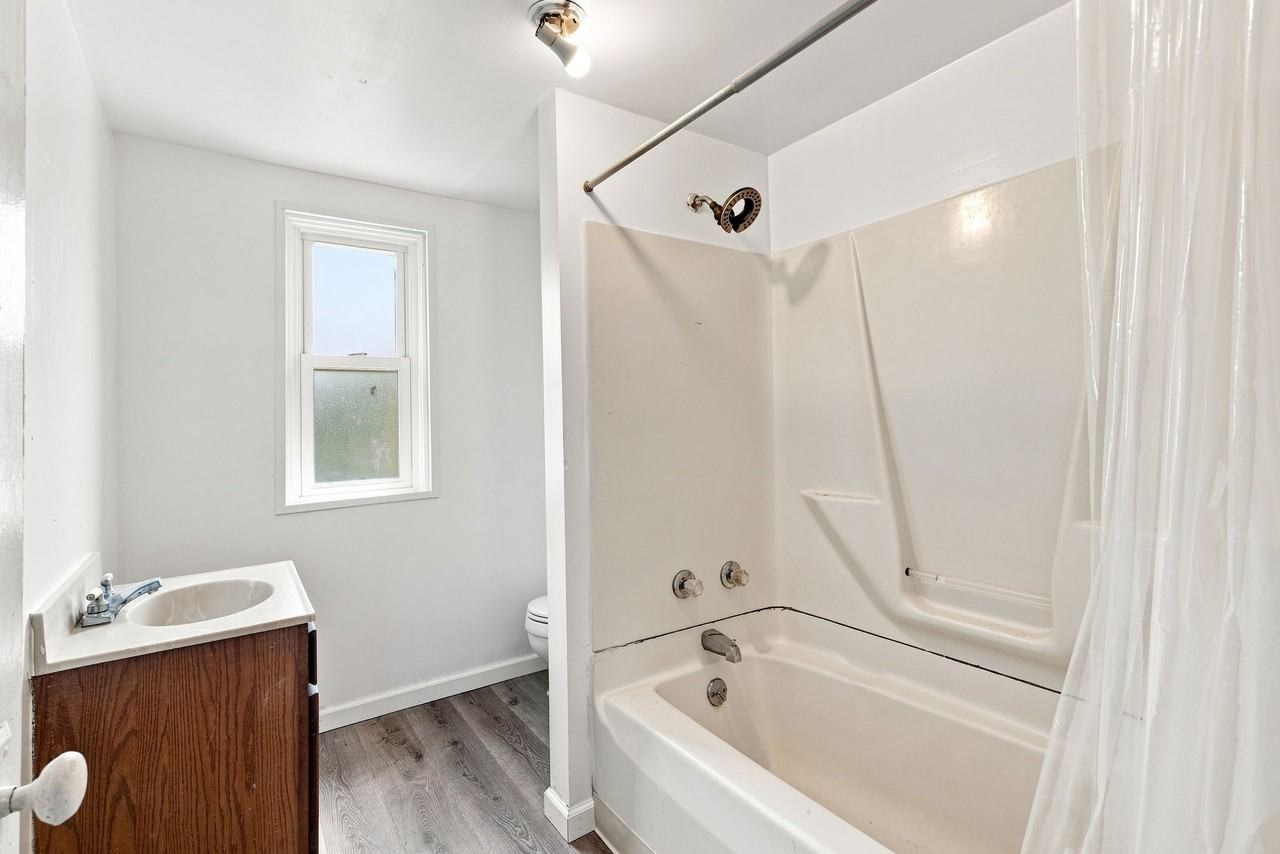 320 Main Street - 2New Kensington PA 15068 #2 - Photo 6 of 17