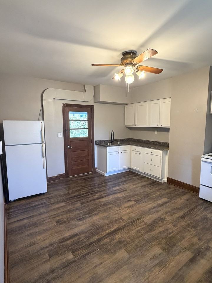 432 Juniper St #1 - Photo 4 of 14