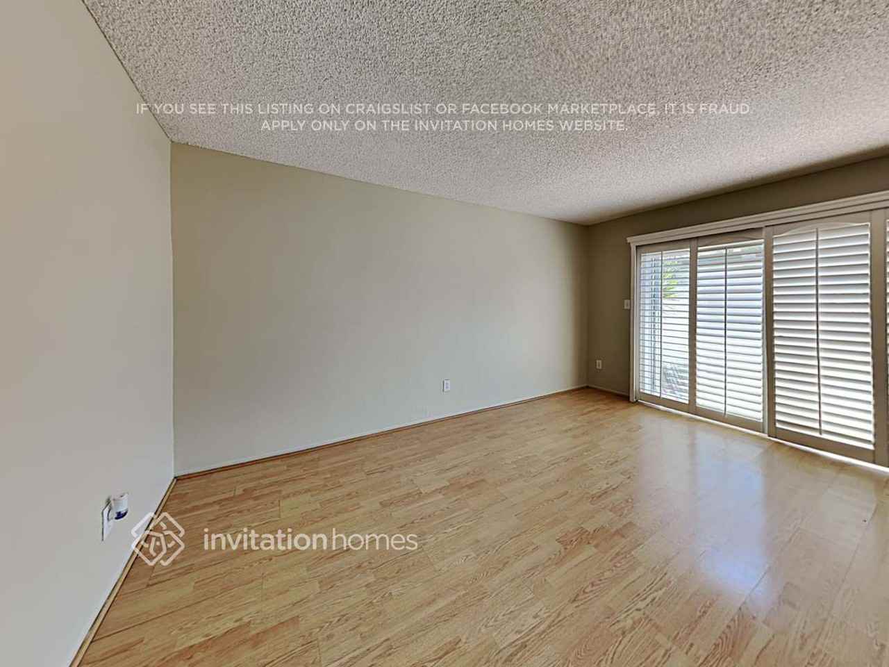 9645 Karmont Ave - Photo 7 of 21