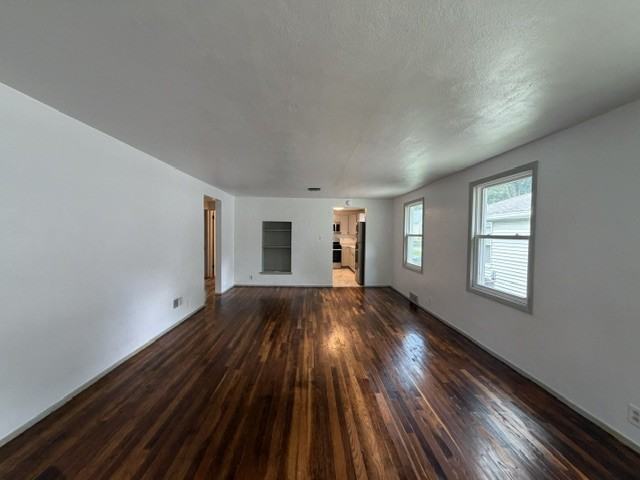 2229 Parkview Pl #1 - Photo 3 of 30