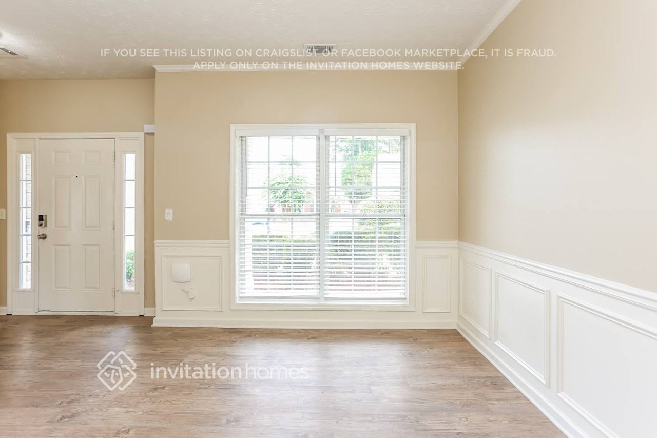 940 Clairidge Ln - Photo 5 of 18