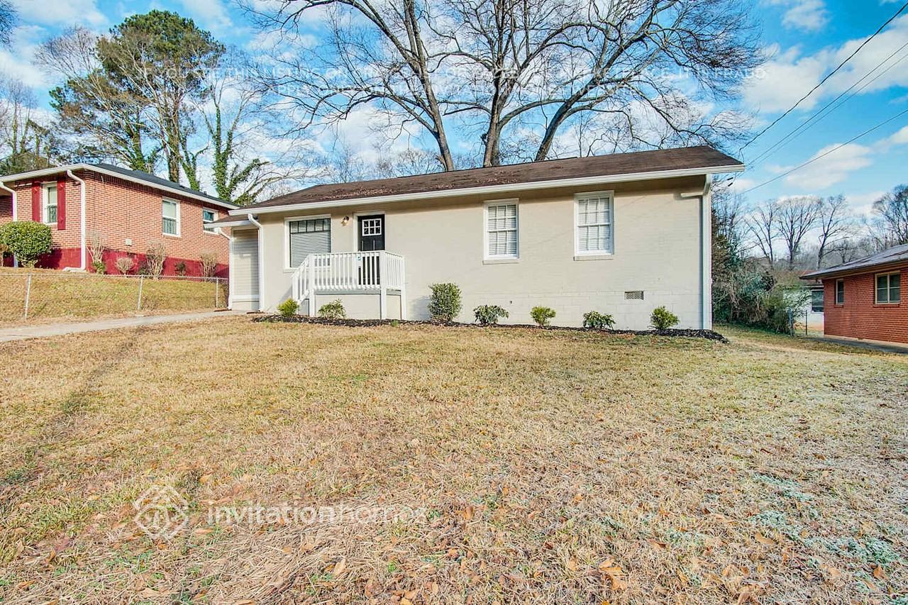 70 Macon Pl Se - Photo 3 of 21