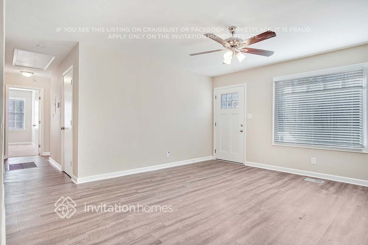 70 Macon Pl Se - Photo 7 of 21