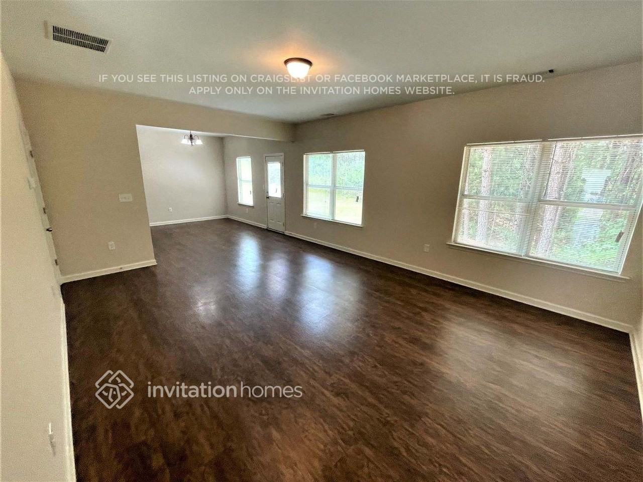 2445 Valley Creek Dr - Photo 4 of 15