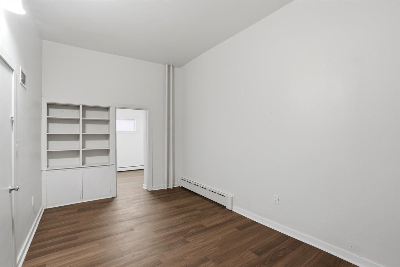 112 N 11th St #2 - Photo 3 of 10