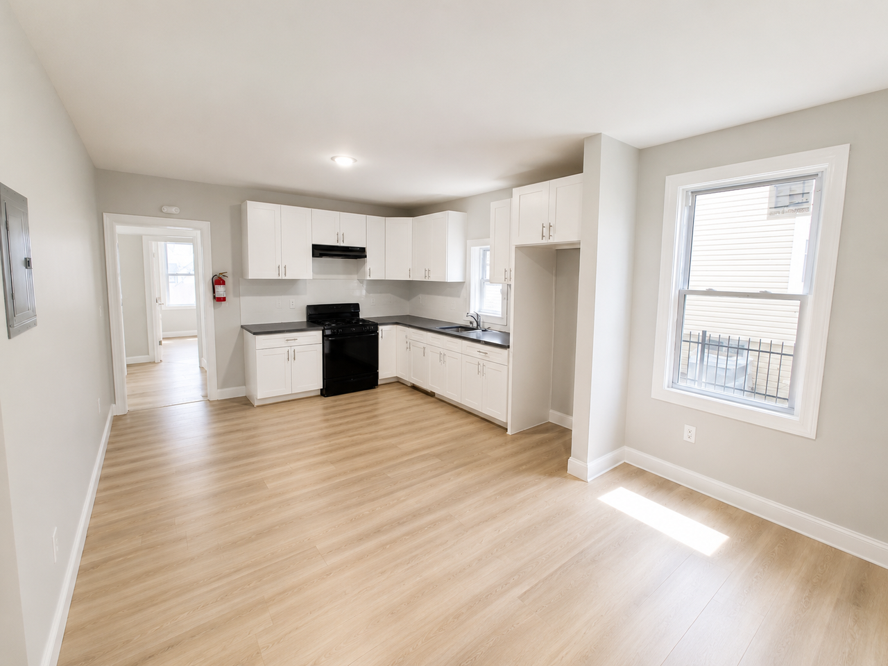 200 Hansbury Avenue #1d - Photo 2 of 7