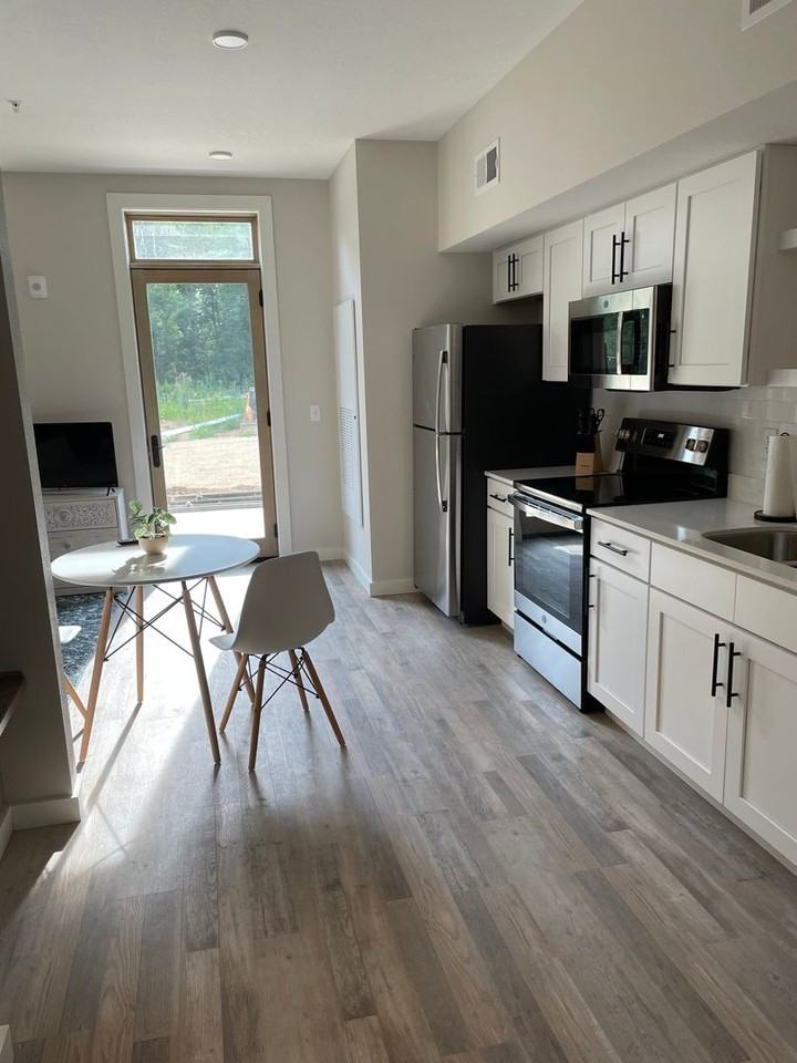 Briar Grove Apartments (Building 2336) - Photo 2 of 50