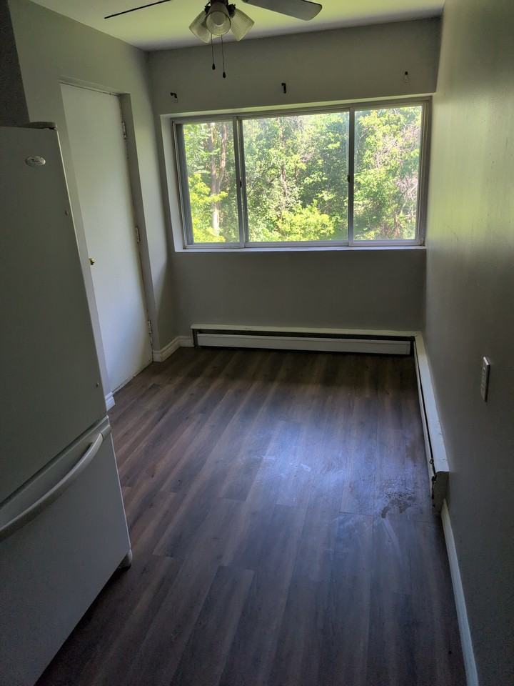 1172 Hamilton Road #305 - Photo 3 of 7