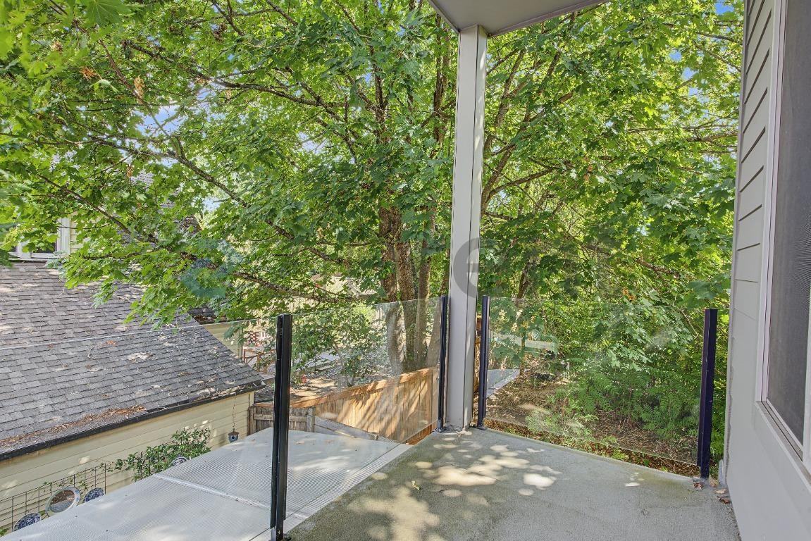 325 N Emerson St #D - Photo 6 of 21