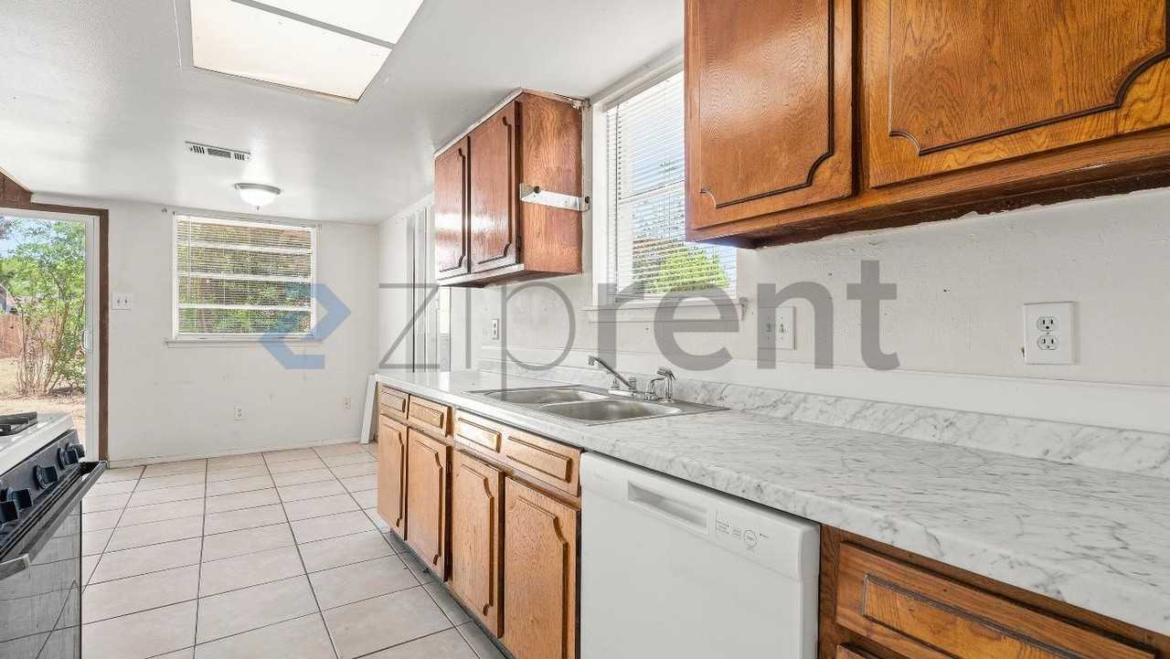 14426 Fana Ct - Photo 6 of 22