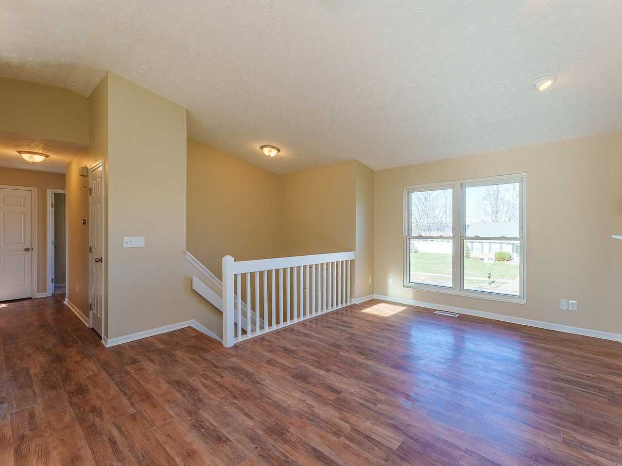 689 Bobolink Court - Photo 2 of 21