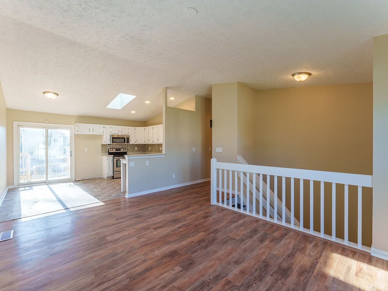 689 Bobolink Court - Photo 4 of 21