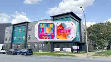 featured image of 404 E Clark St