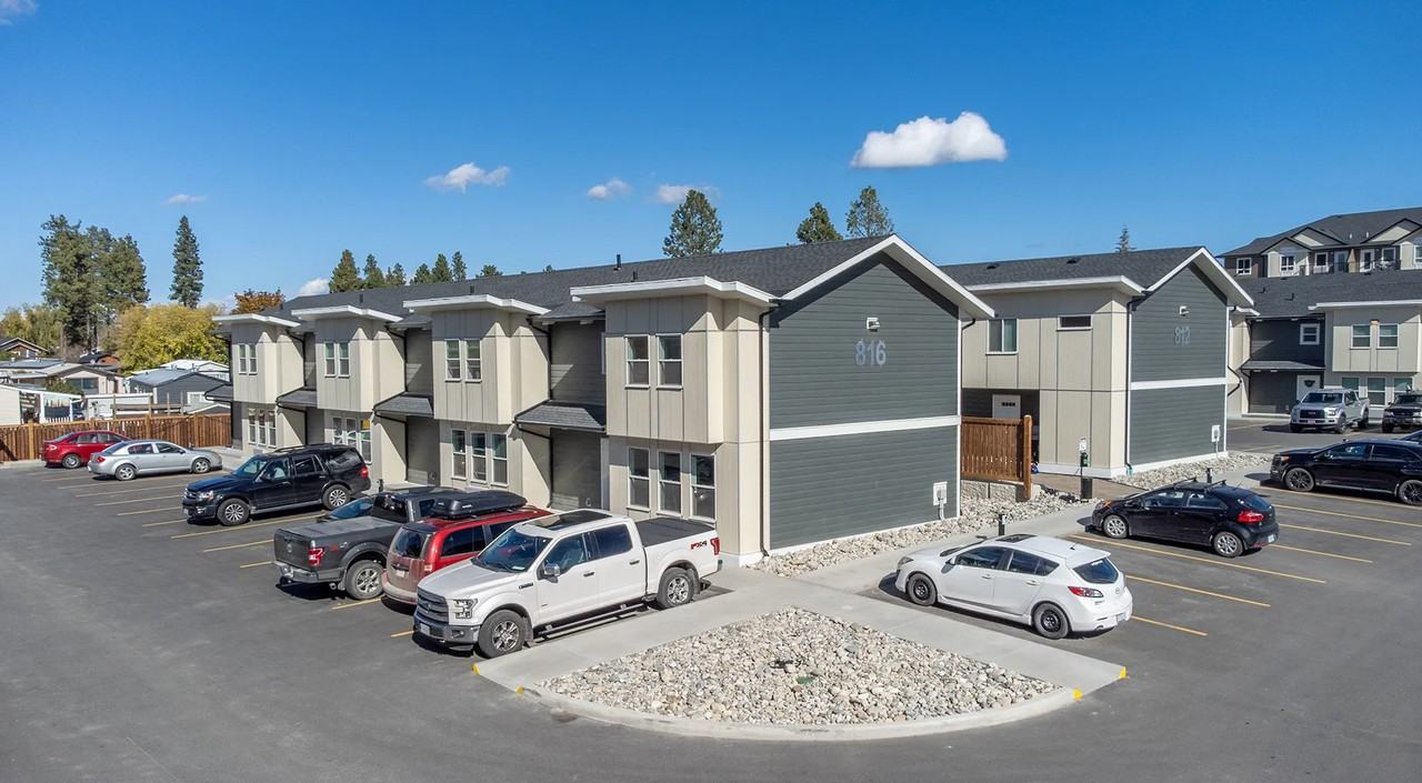 Rockyview Place - Photo 5 of 20