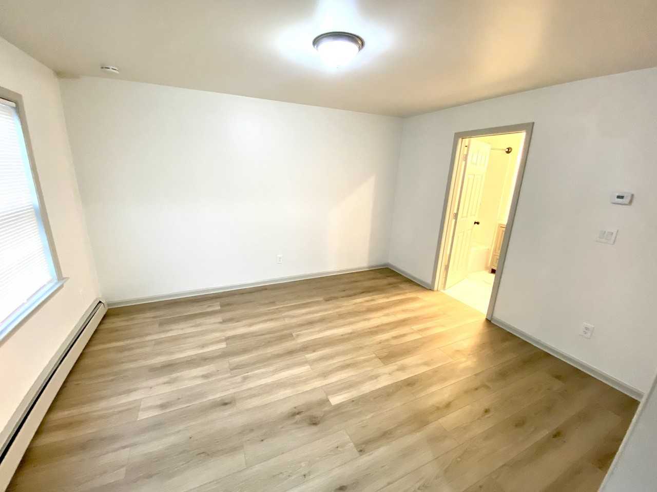 2595 Washington St - Photo 4 of 21