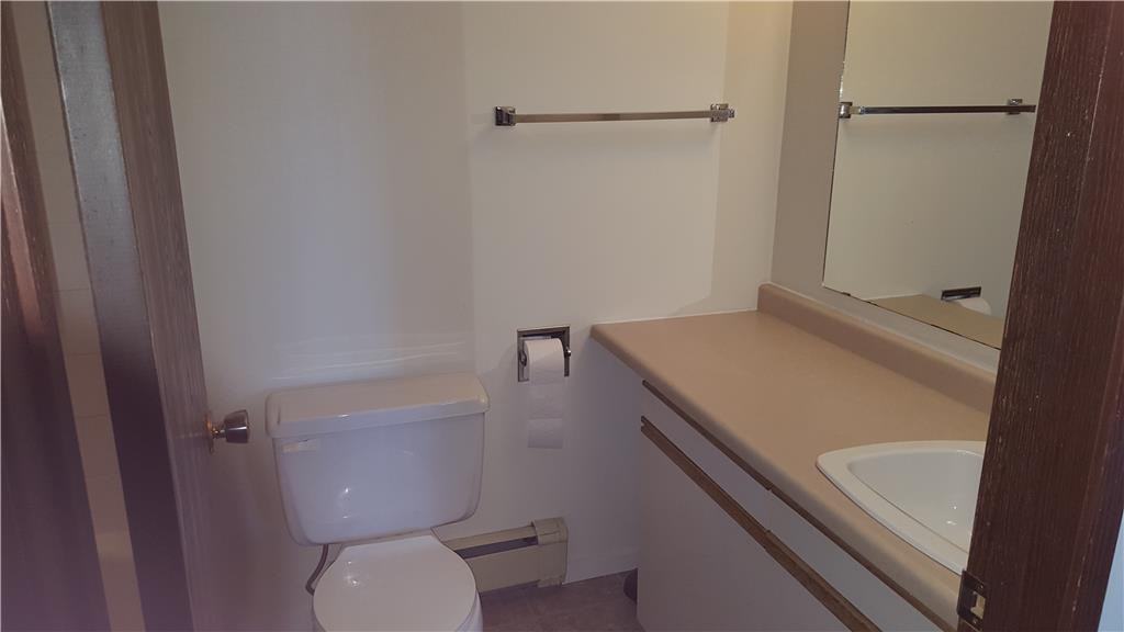 Westview Manor - Photo 5 of 48