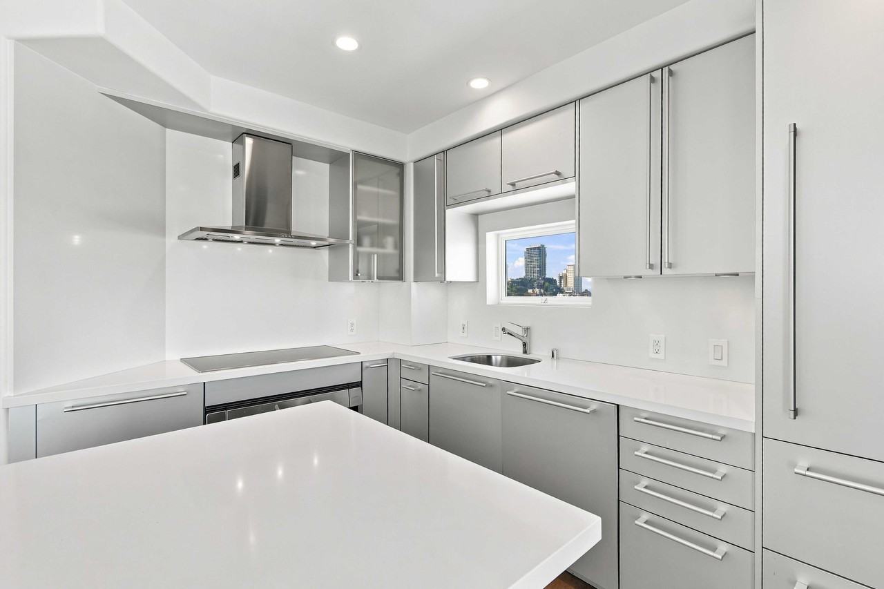 30 Miller Pl #11 - Photo 5 of 17