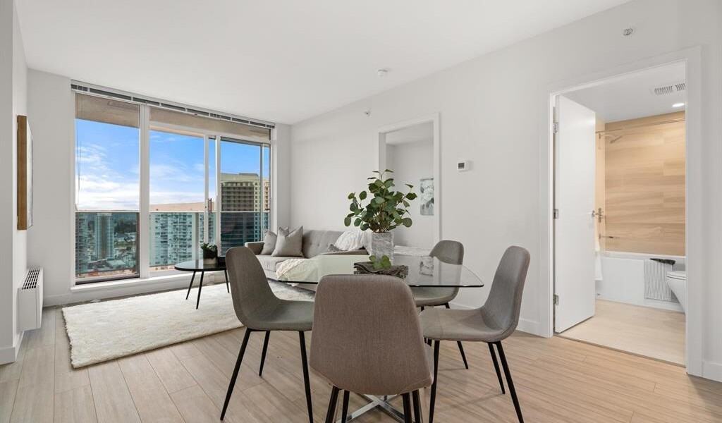 13615 Fraser Highway #35th Floor - Photo 4 of 25