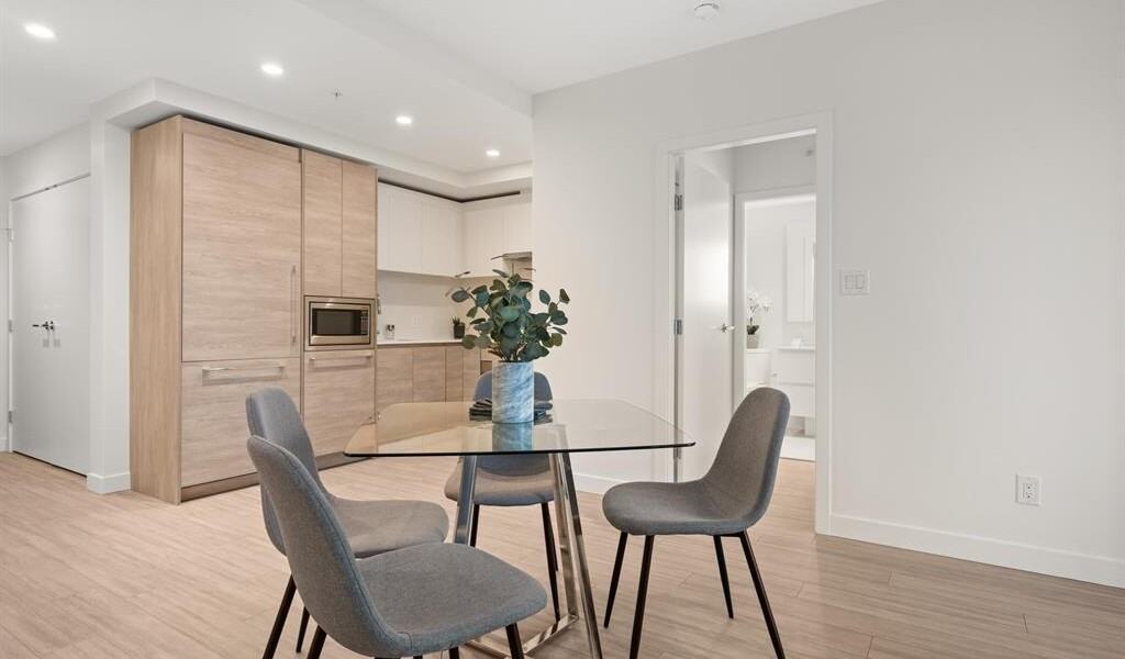 13615 Fraser Highway #35th Floor - Photo 5 of 25