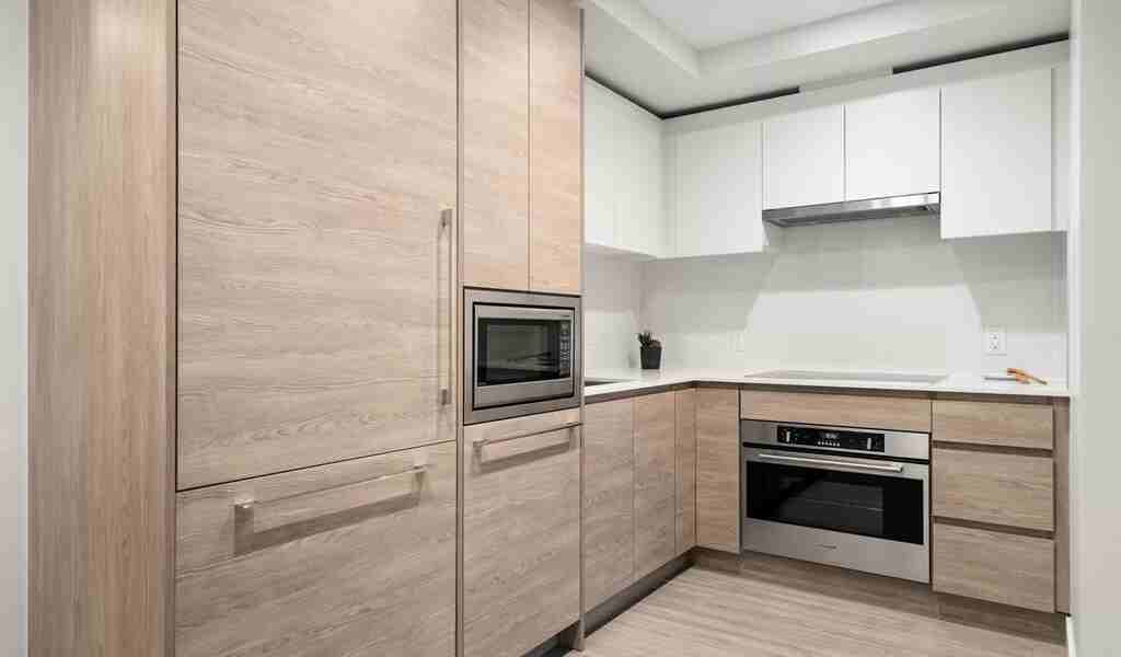 13615 Fraser Highway #35th Floor - Photo 6 of 25